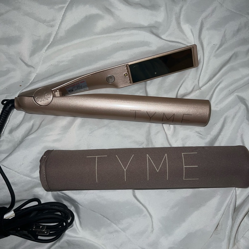 Tyme flat iron. Works great
